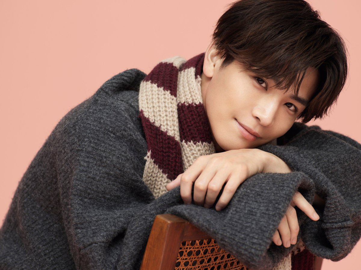 綾瀬はるかの私服 1月7日発売 Marisol マリソル 2月号に掲載されたインタビュー記事の衣装です すべてマルニのアイテム ハリーポッターのようなボーダー柄マフラーがキュート 芸能人の私服 衣装まとめ Woomy